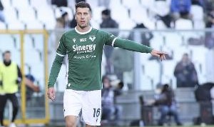 斯基拉：博洛尼亚700万欧买断卡萨莱，签约至2029年